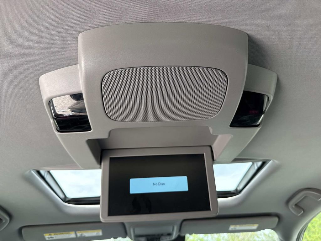 Used 2019 Honda Pilot Touring image 23