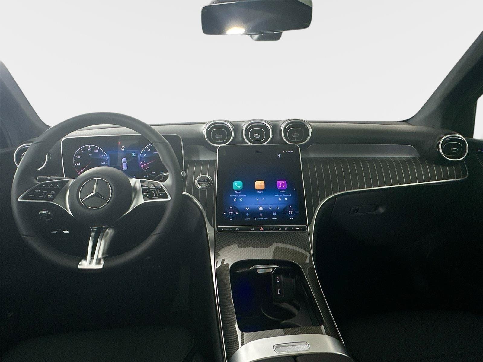 Used 2026 Mercedes-Benz GLC 300 4MATIC image 43