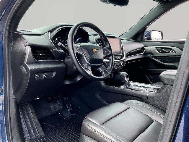 Used 2023 Chevrolet Traverse LT w/ LT Premium Package AWD/4WD image 8