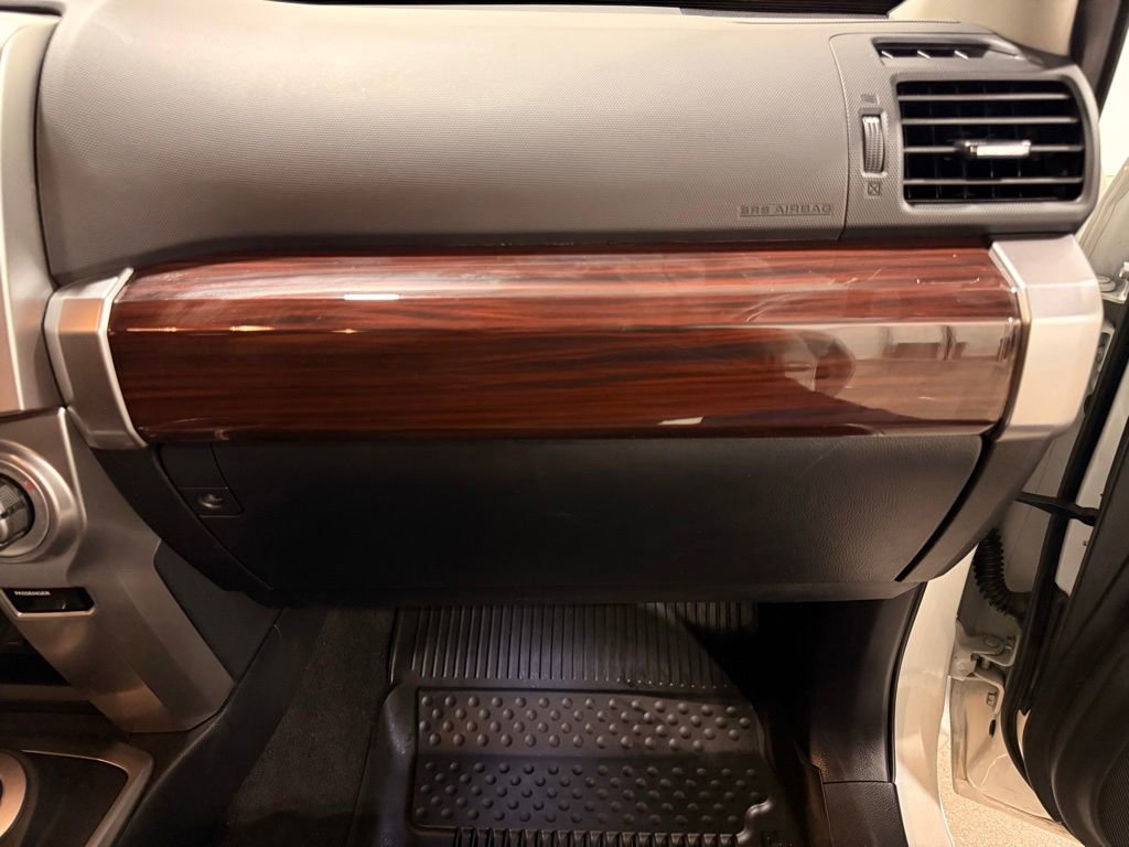 Used 2020 Toyota 4Runner Limited AWD/4WD image 29