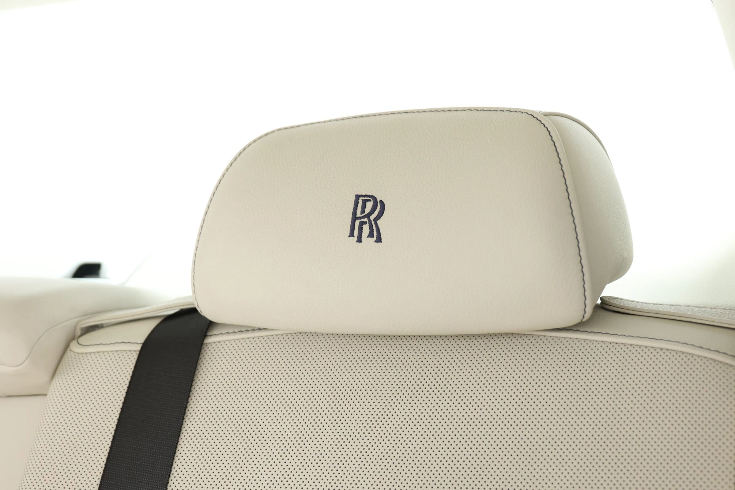 Used 2011 Rolls-Royce Ghost image 46