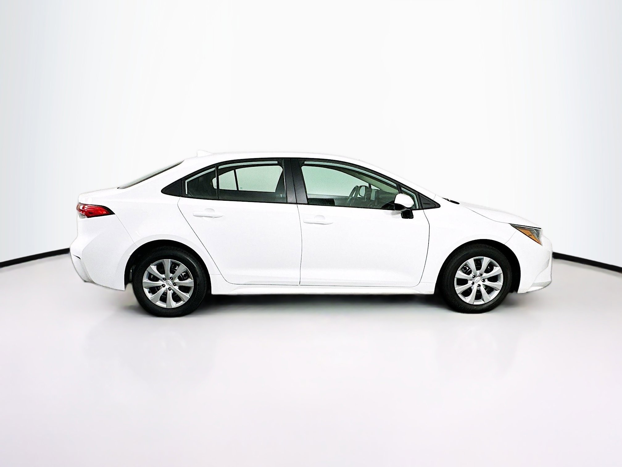 Used 2024 Toyota Corolla LE FWD image 10