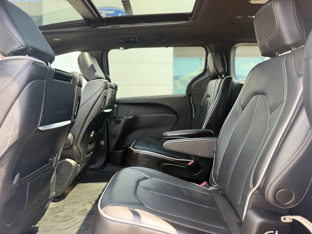 Used 2021 Chrysler Pacifica Limited w/ Uconnect Theater Family Group AWD/4WD image 23