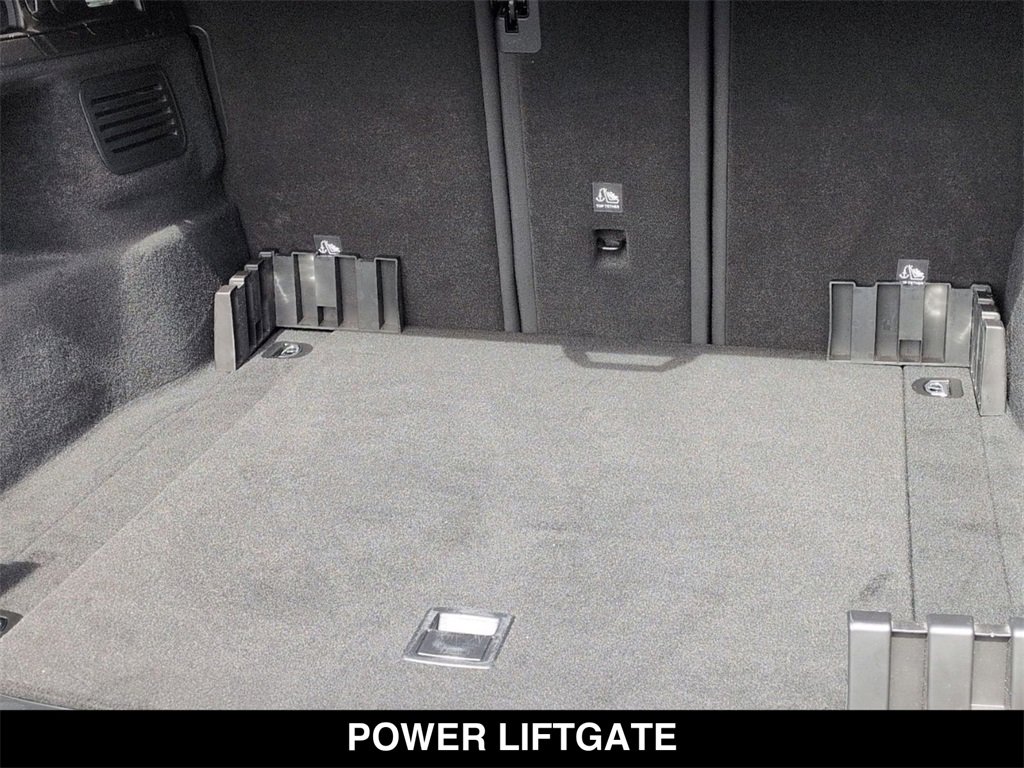 Used 2023 Alfa Romeo Stelvio Ti image 5