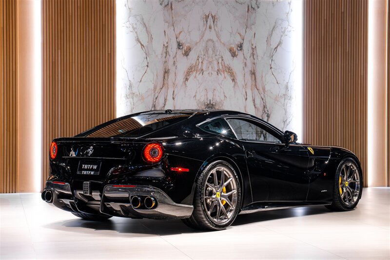Used 2014 Ferrari F12 Berlinetta RWD image 3