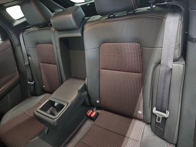 Used 2025 Nissan Kicks SR w/ SR Premium Package image 20