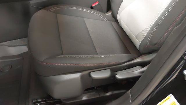 New 2026 Chevrolet Trax RS w/ Sunroof Package FWD image 22
