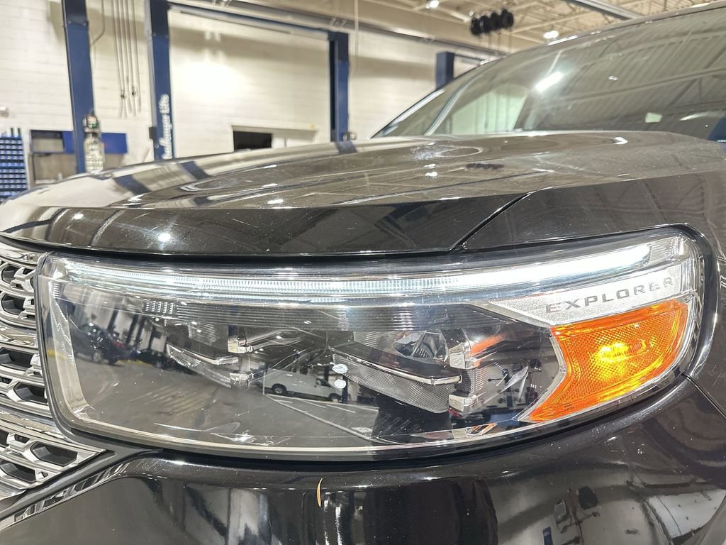 Used 2021 Ford Explorer Limited w/ Equipment Group 301A image 29