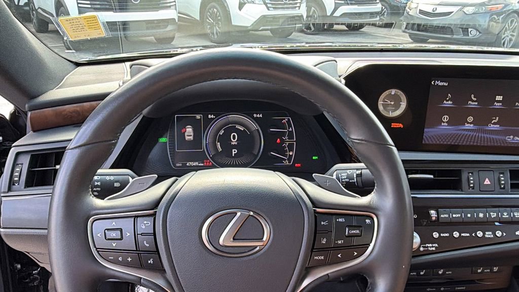 Used 2022 Lexus ES 300h w/ Premium Package image 20