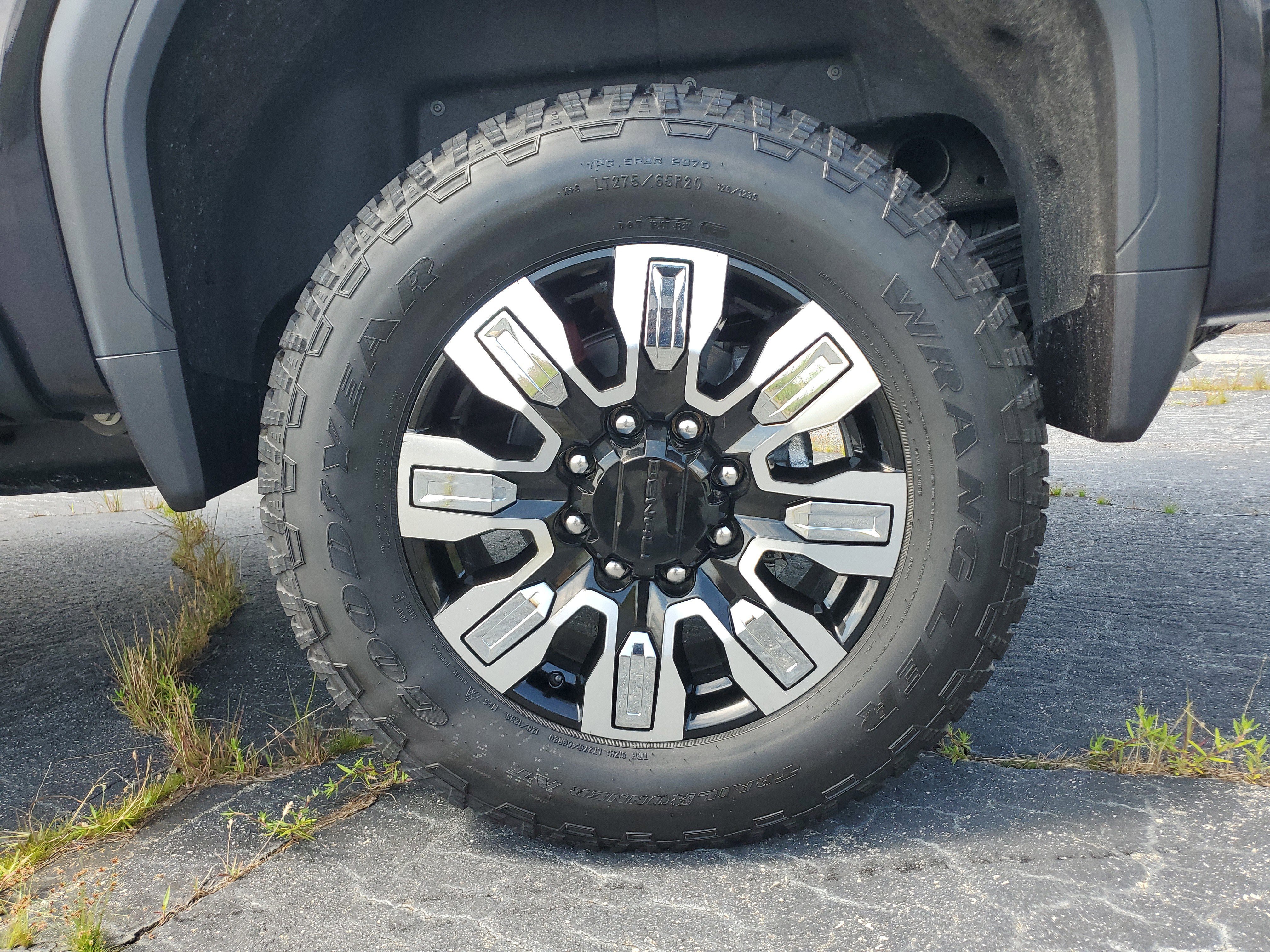 New 2025 GMC Sierra 2500 Denali image 9