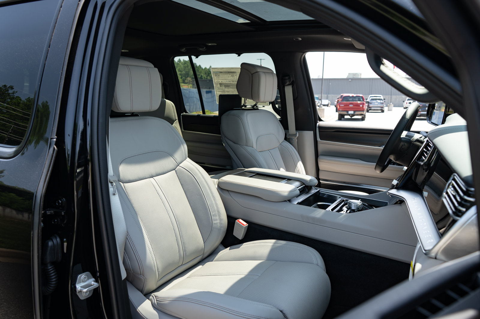 New 2026 Jeep Grand Wagoneer Summit w/ Rear Seat Video Group I AWD/4WD image 45