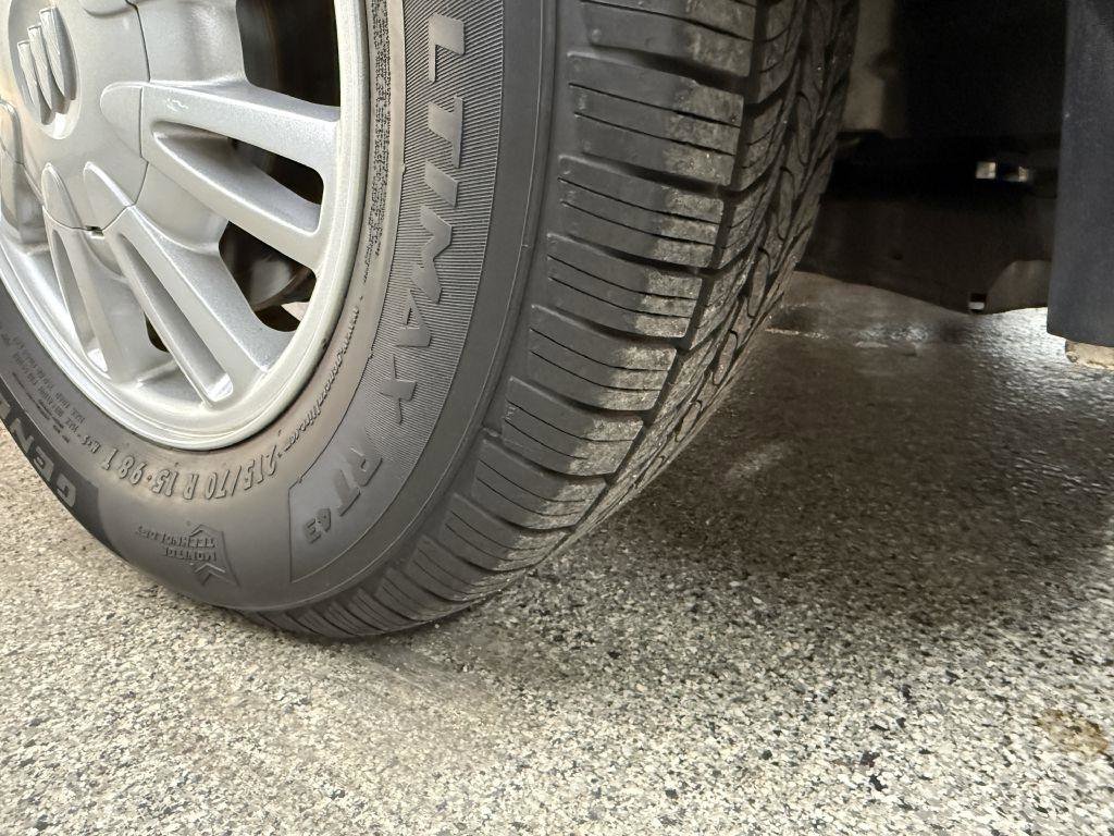 Used 2005 Buick Le Sabre Custom image 59