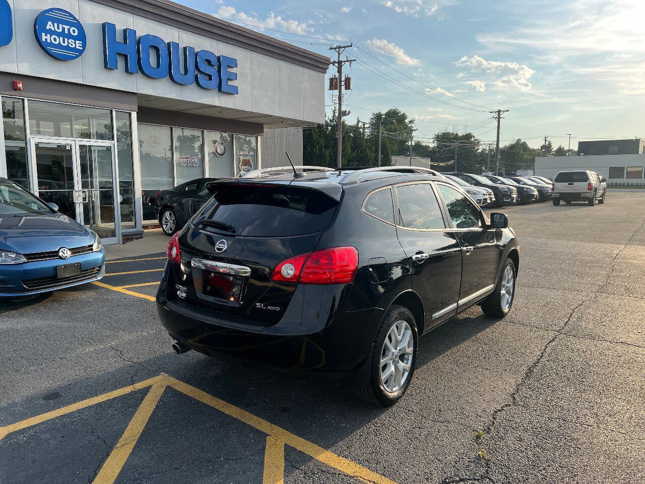 Used 2012 Nissan Rogue SL AWD/4WD image 10