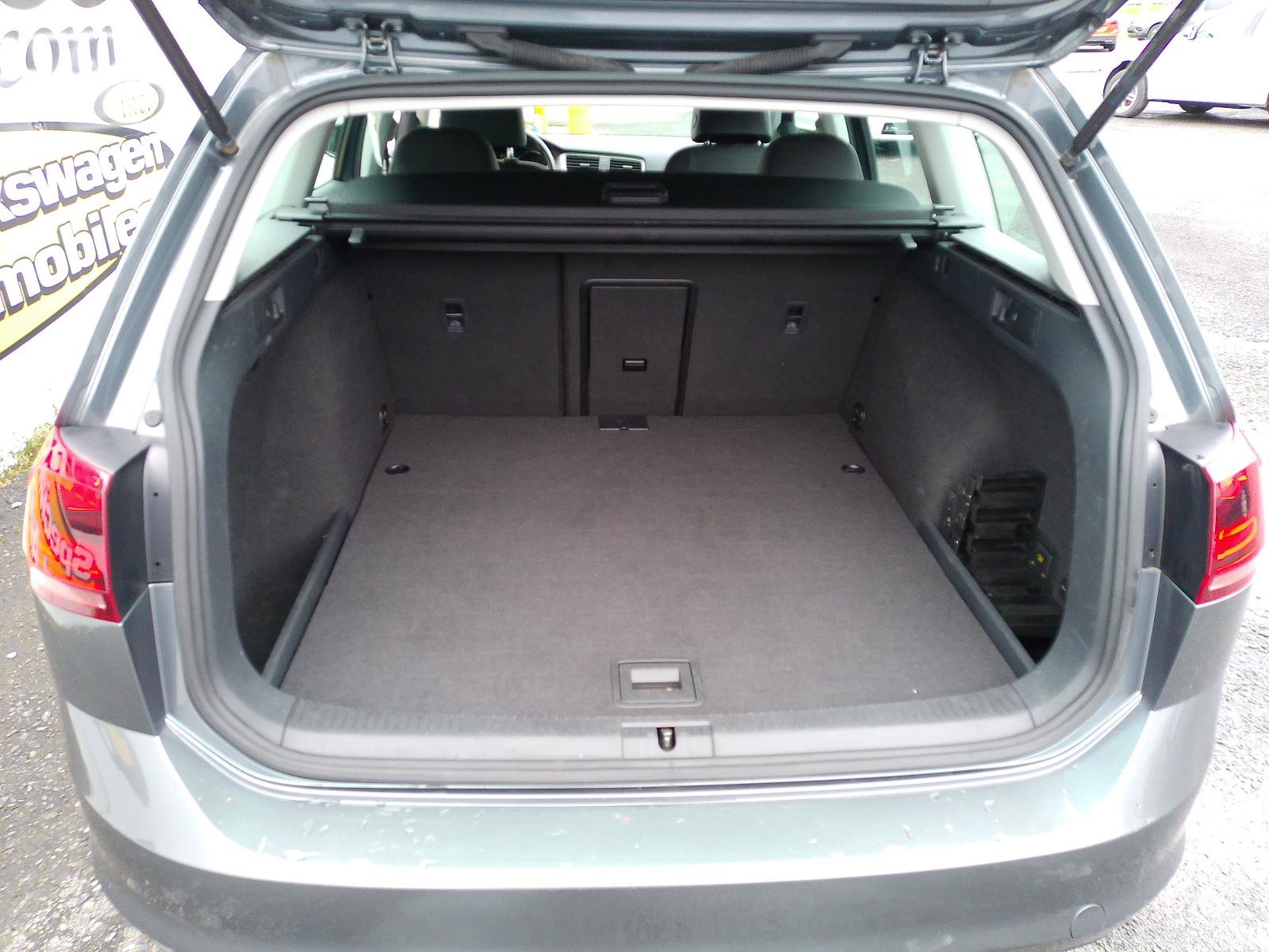 Used 2015 Volkswagen Golf TDI S image 36