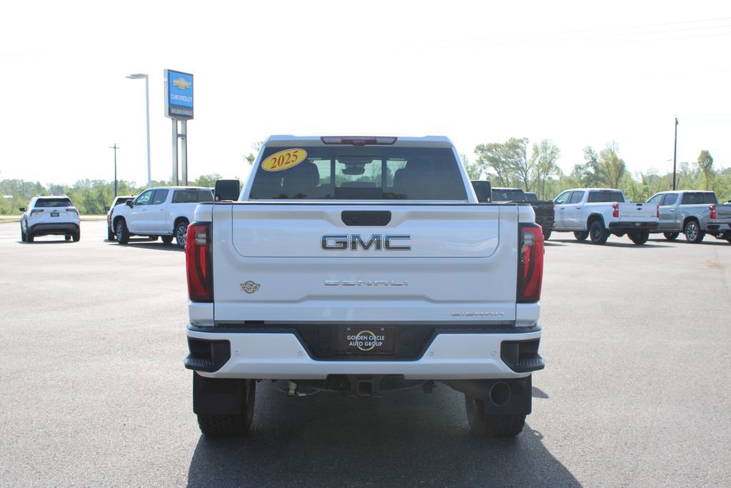 Used 2025 GMC Sierra 2500 Denali Ultimate image 8