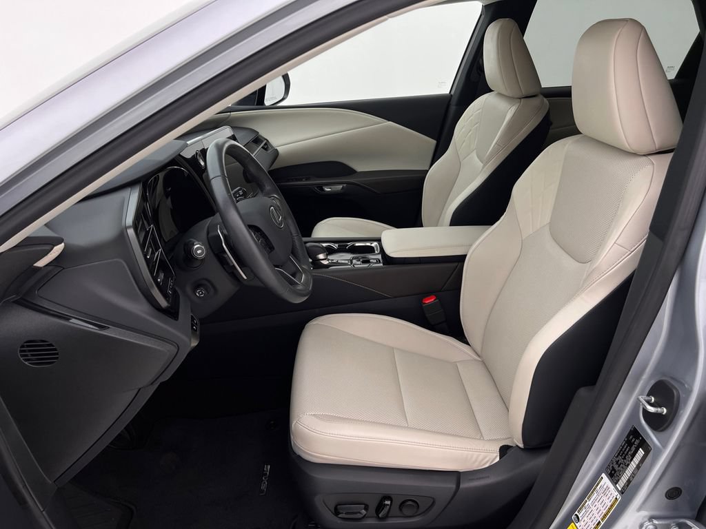 Certified 2024 Lexus RX 350 FWD w/ Technology Package image 11