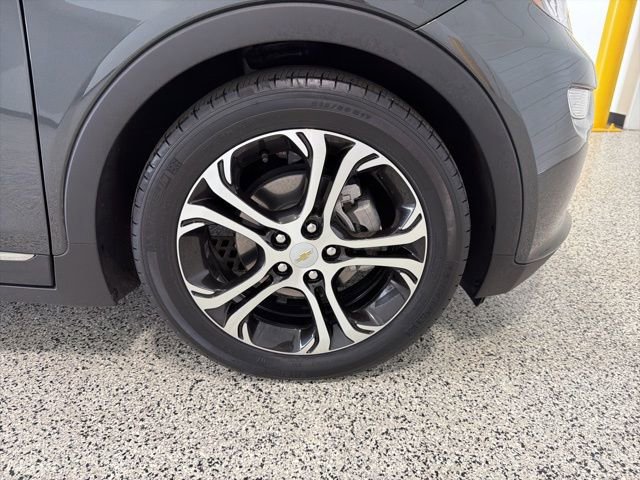 Used 2020 Chevrolet Bolt Premier w/ Infotainment Package image 36