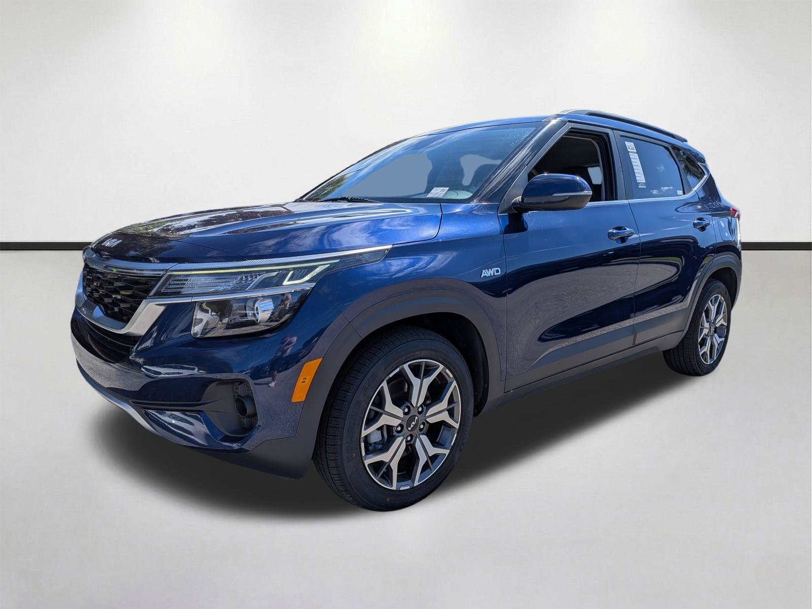 Used 2023 Kia Seltos EX AWD/4WD image 8