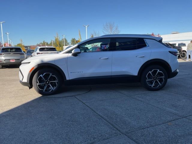 New 2026 Chevrolet Equinox EV LT image 4