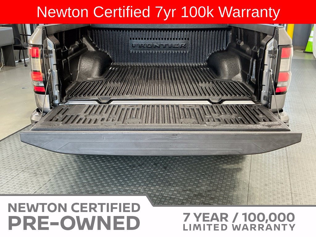 Used 2022 Nissan Frontier SV AWD/4WD image 12