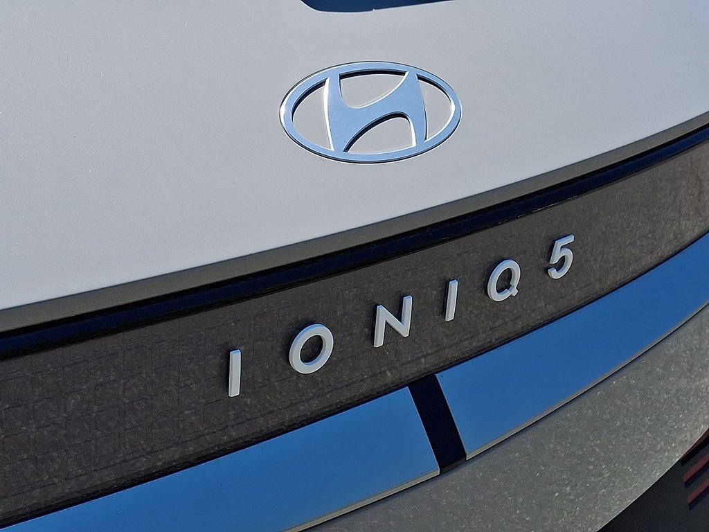 New 2026 Hyundai Ioniq 5 SEL AWD/4WD image 15