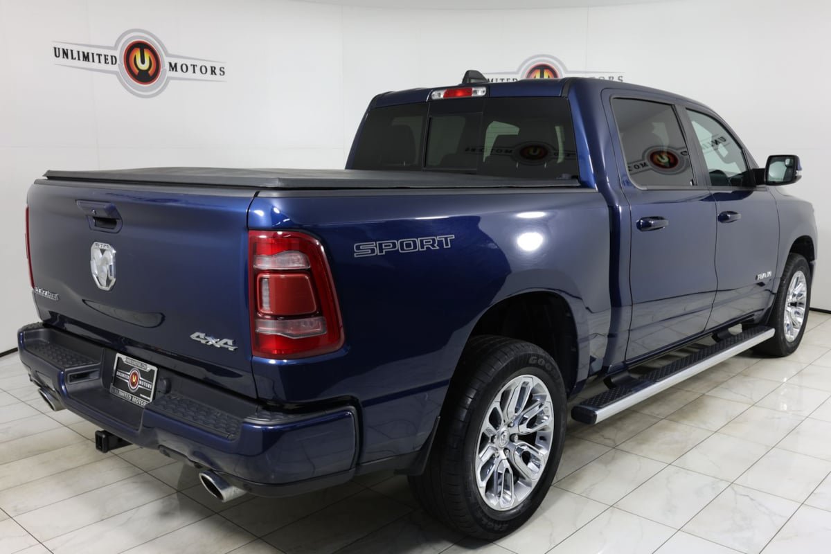 Used 2023 RAM 1500 Laramie AWD/4WD image 3