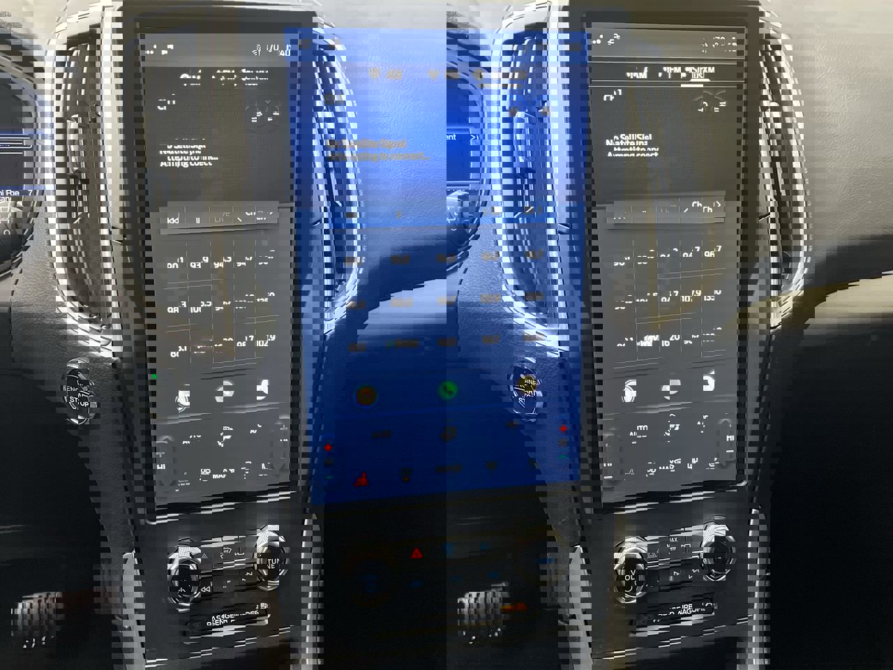 Used 2024 Ford Edge SEL w/ Convenience Package image 16