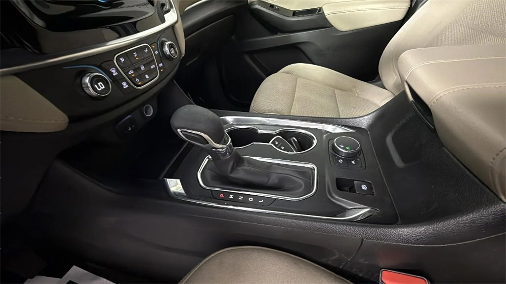 Used 2023 Chevrolet Traverse LS w/ Safety Package image 21