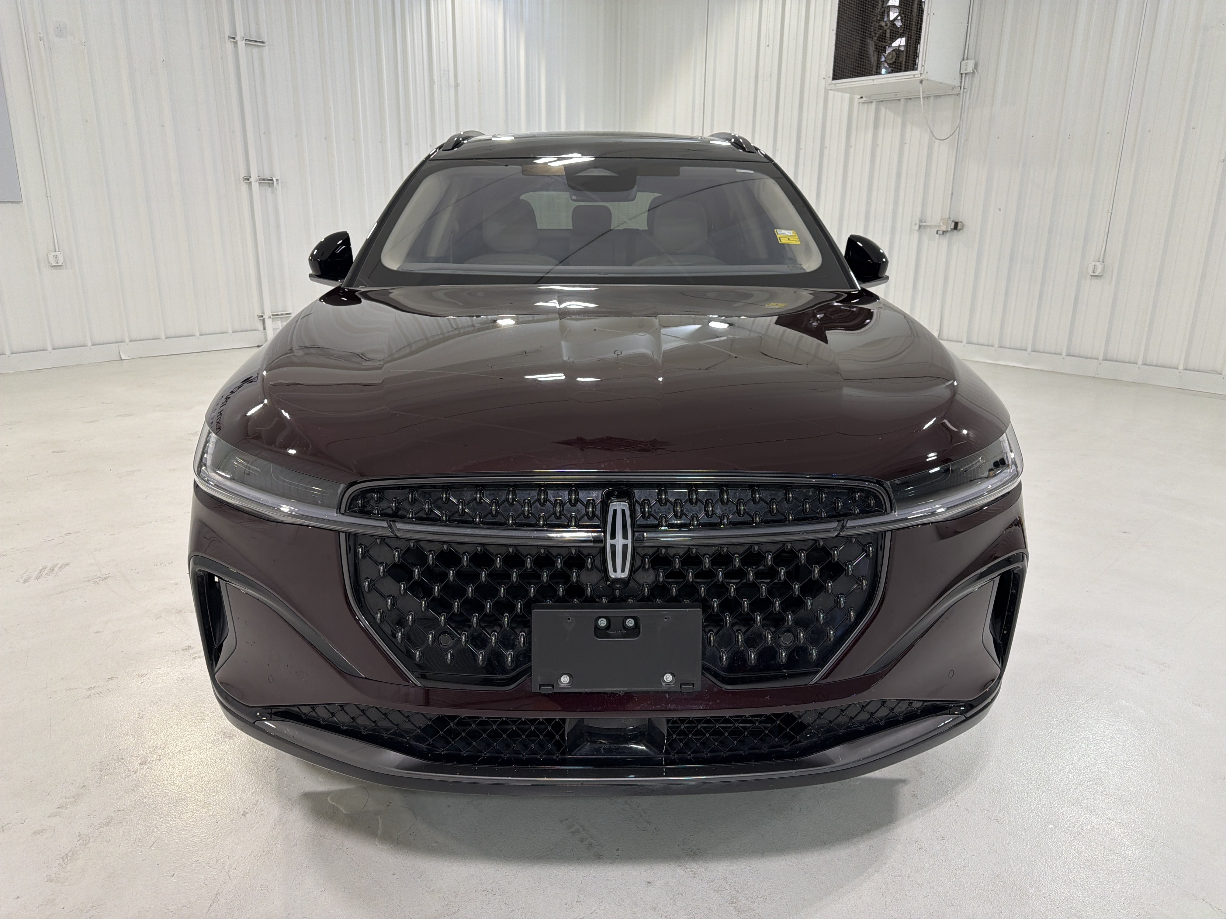 Used 2025 Lincoln Nautilus Reserve AWD/4WD image 8