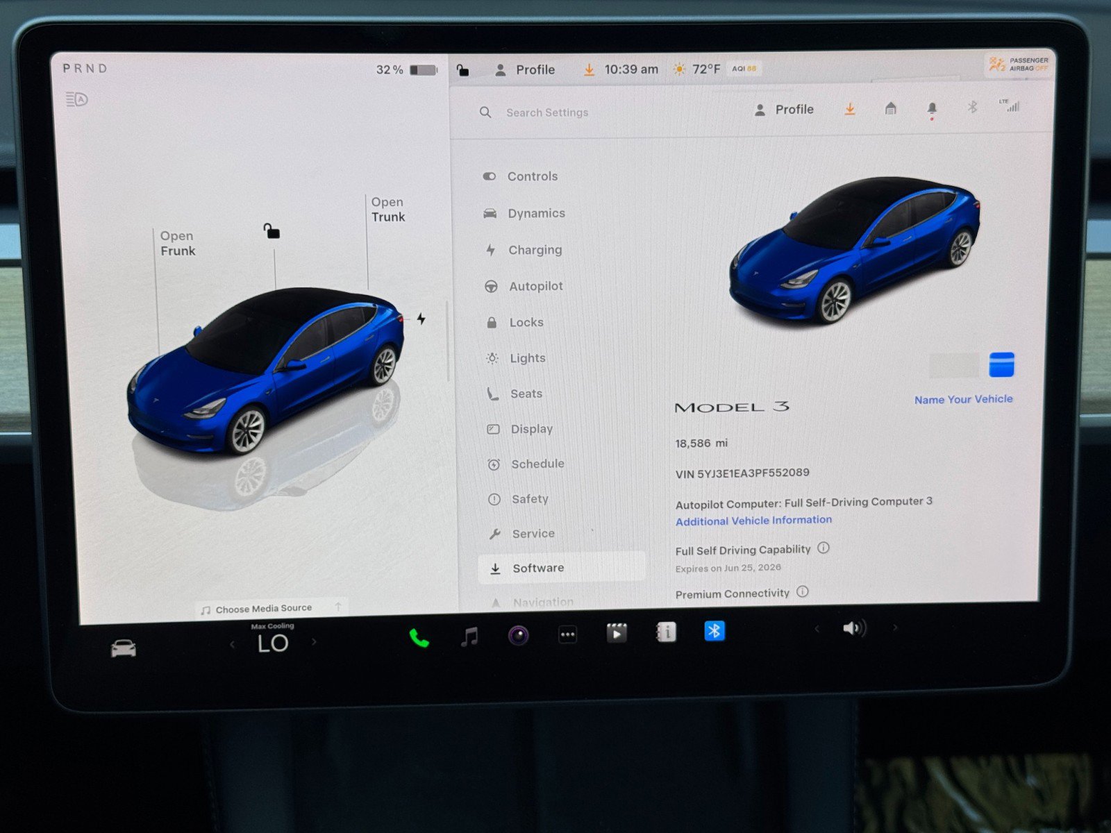 Used 2023 Tesla Model 3 Standard Range RWD image 30