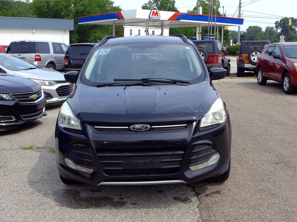 Used 2015 Ford Escape SE w/ Equipment Group 201A AWD/4WD image 2