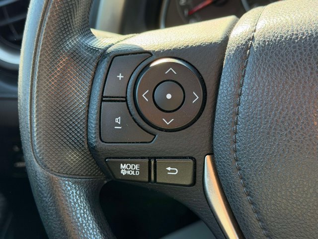 Used 2015 Toyota RAV4 LE AWD/4WD image 25