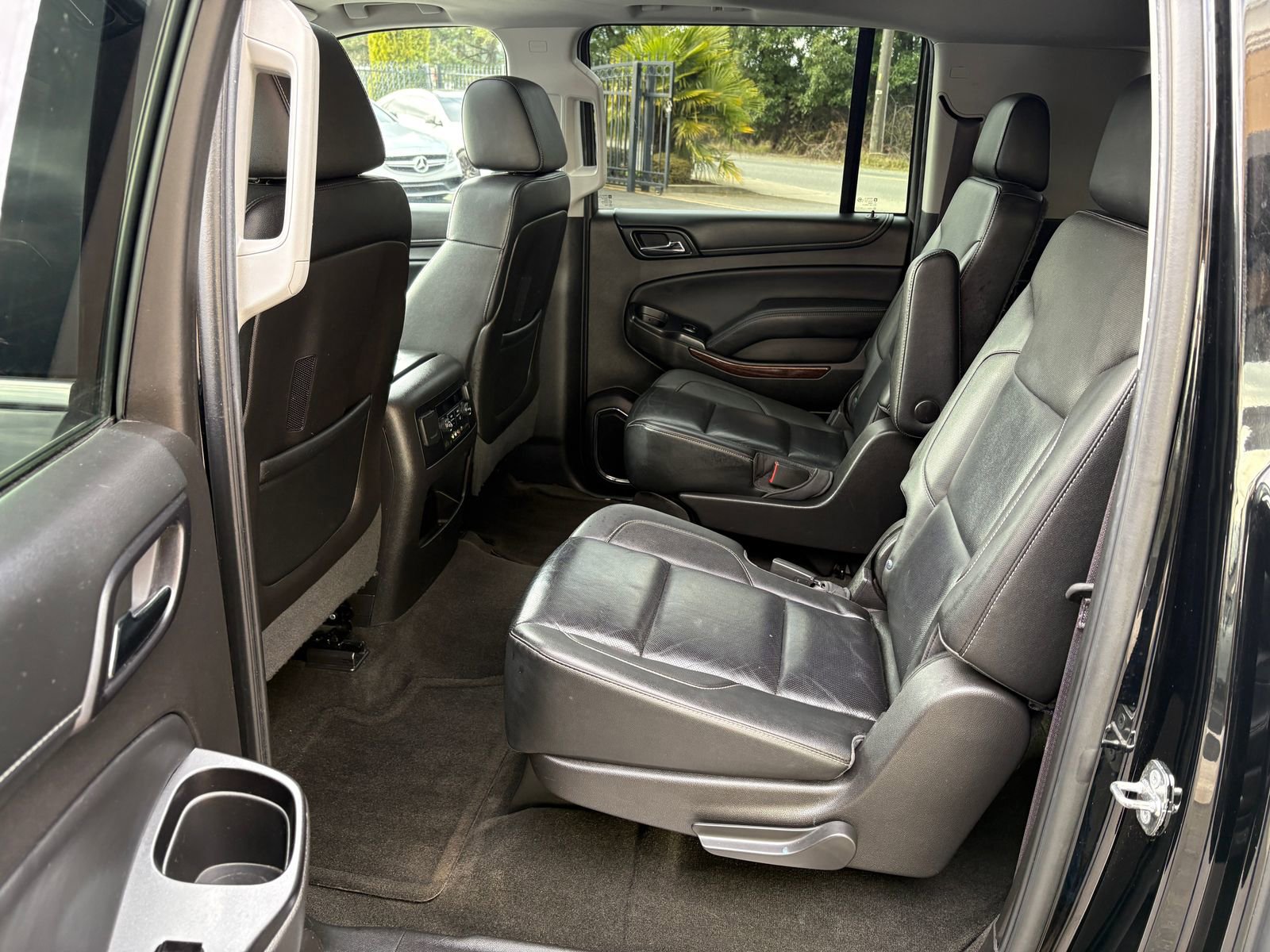 Used 2016 GMC Yukon XL SLT w/ Open Road Package image 17