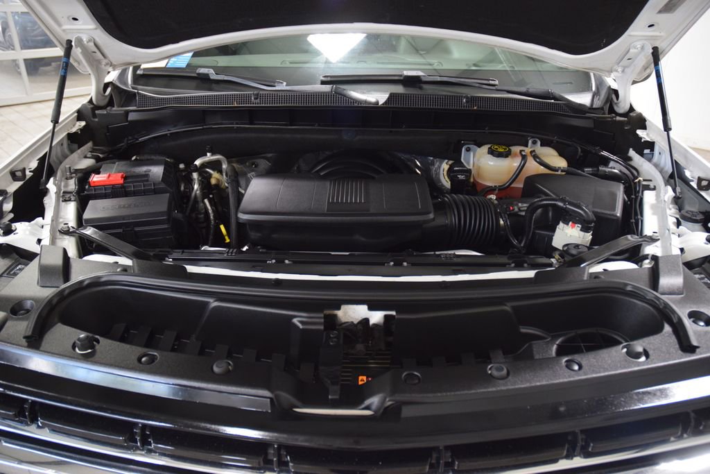 Used 2022 Chevrolet Tahoe LT w/ Luxury Package AWD/4WD image 29