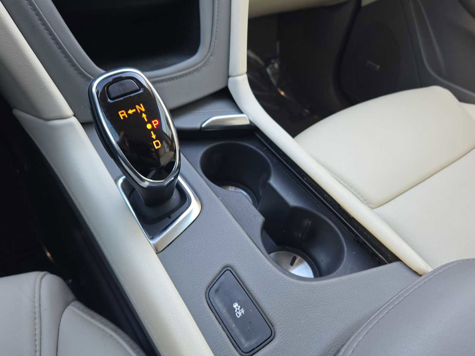 Used 2018 Cadillac XT5 Luxury w/ Driver Awareness Package image 23