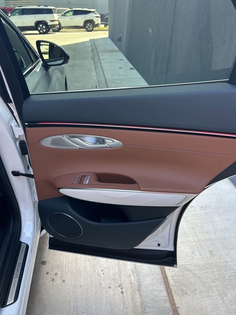 New 2026 Genesis GV70 2.5T Advanced AWD/4WD image 11