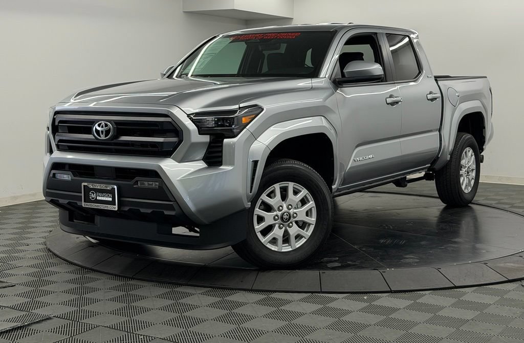 Used 2026 Toyota Tacoma SR5 AWD/4WD video 3