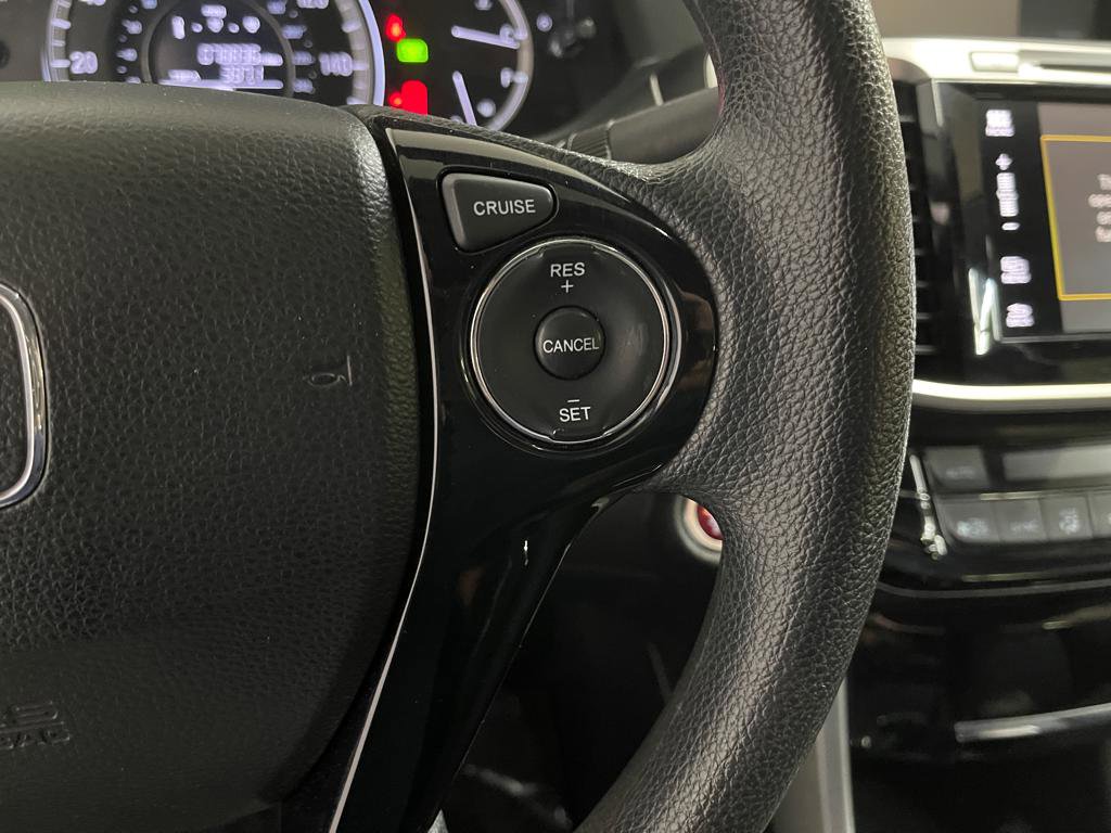 Used 2016 Honda Accord EX image 21