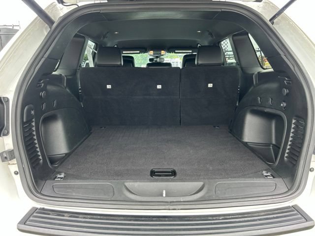 Used 2022 Jeep Grand Cherokee Laredo X RWD image 28