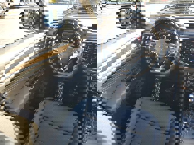 Used 2023 Volkswagen Atlas SE image 15