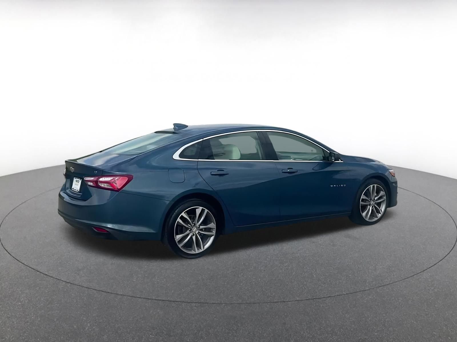 Used 2024 Chevrolet Malibu LT image 15