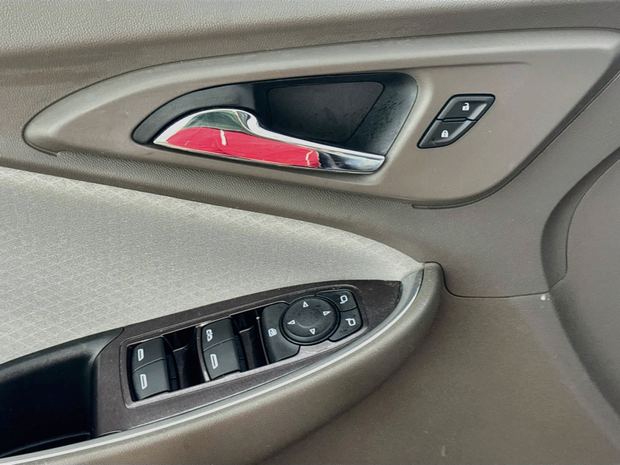 Used 2020 Chevrolet Malibu LT FWD image 19