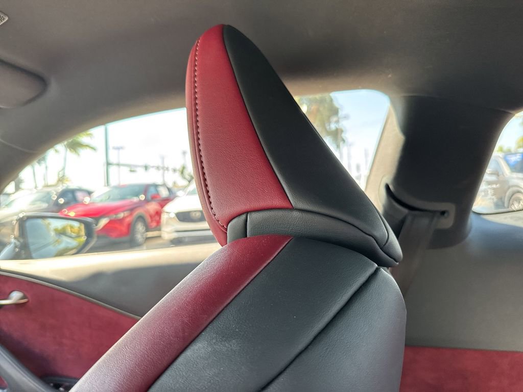 Used 2018 Lexus LC 500 Coupe RWD image 16