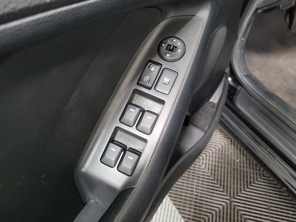 Used 2017 Kia Forte LX FWD image 27