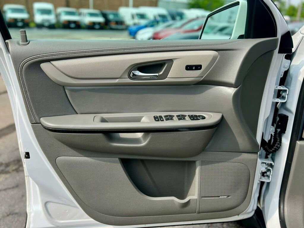 Used 2017 Chevrolet Traverse Premier image 13