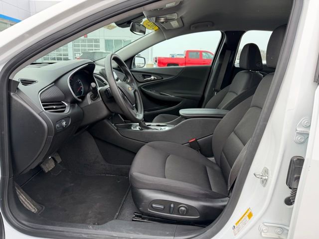 Used 2025 Chevrolet Malibu LT image 13