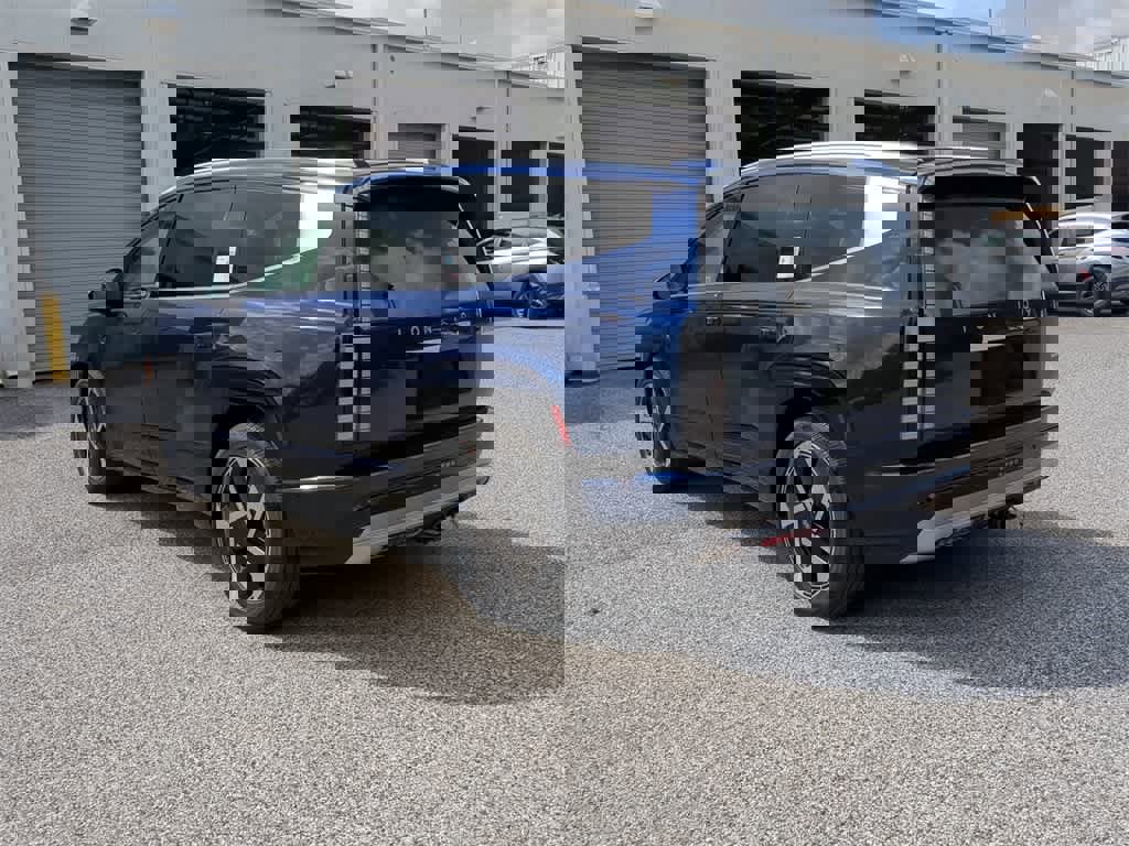 New 2026 Hyundai Ioniq 9 Limited image 4
