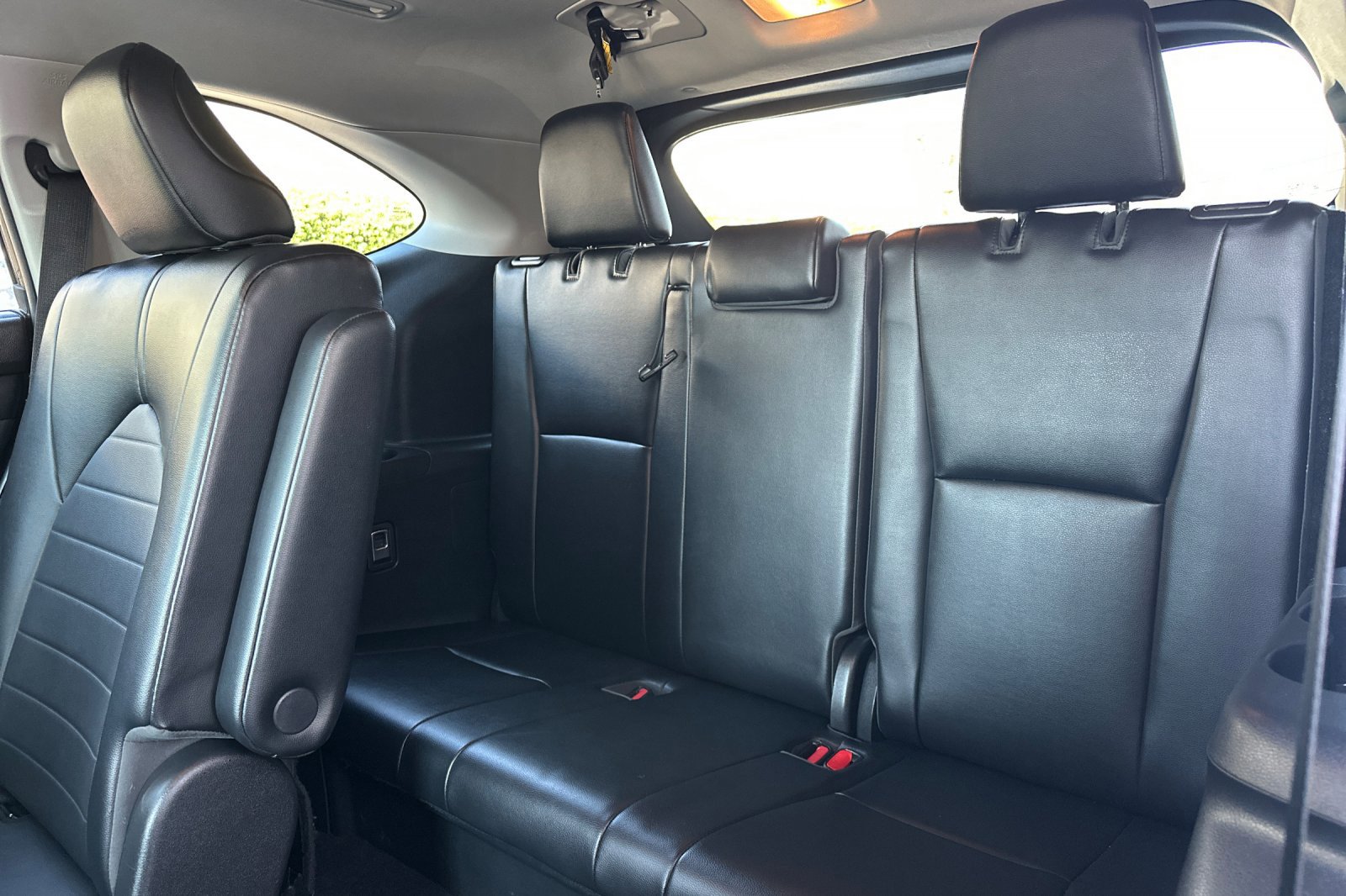 Used 2022 Toyota Highlander XLE image 32