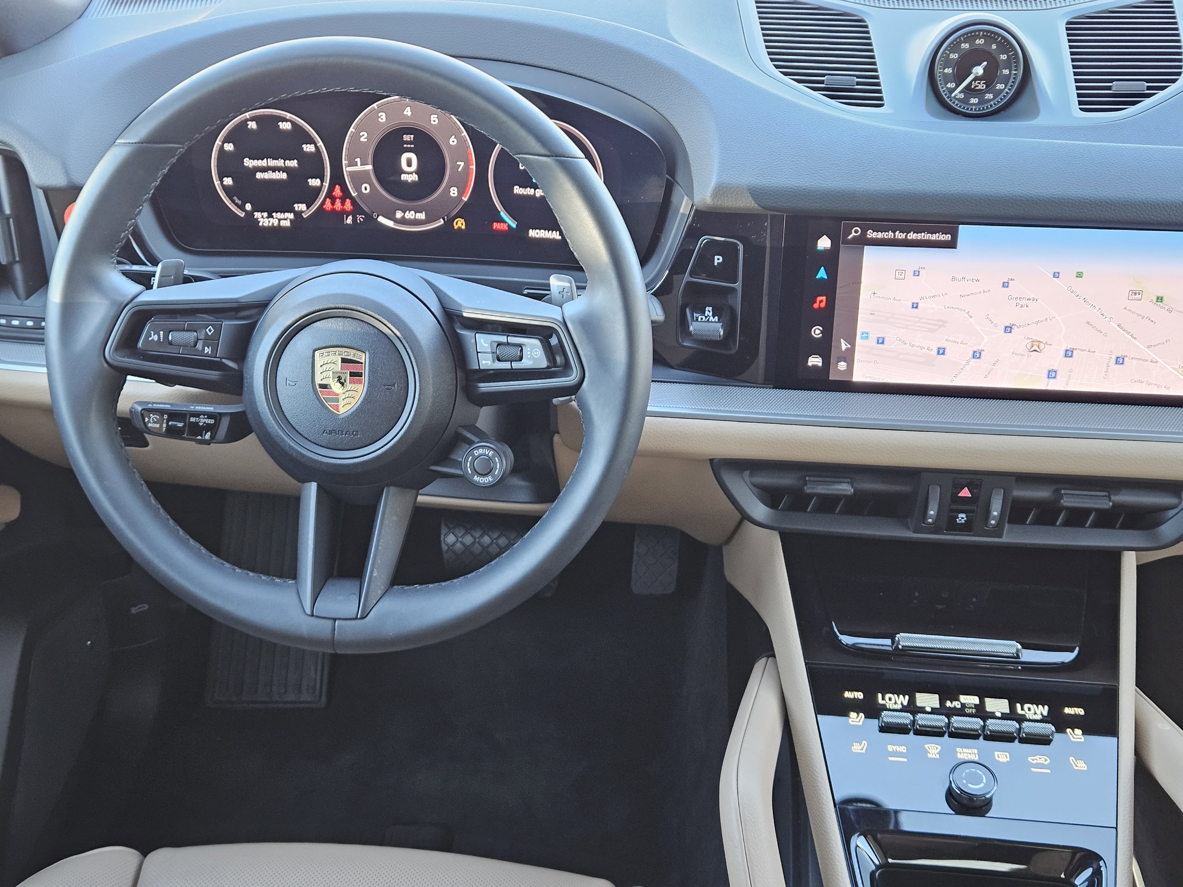 Certified 2025 Porsche Cayenne Coupe image 25