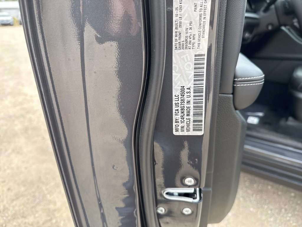 New 2025 Jeep Grand Cherokee L Limited image 36